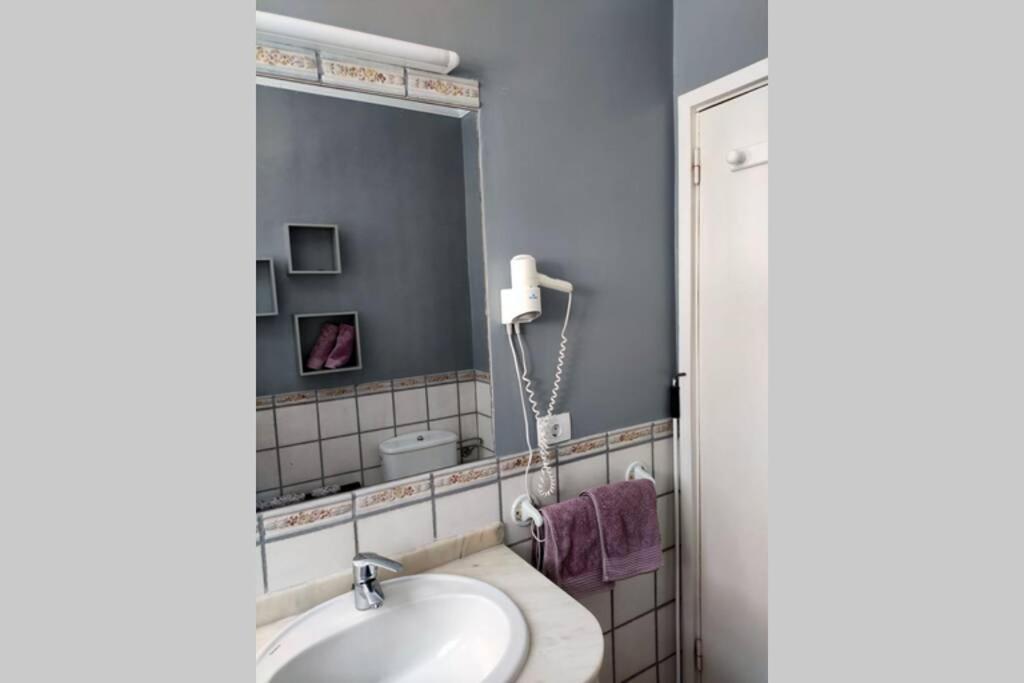 Apartamento Dos Habitaciones&prkn&piscina Climatizada&jardín - Casa Winslo